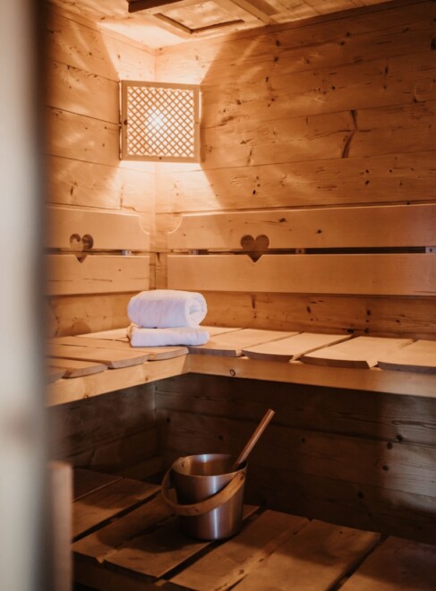 Almdorf BERGHERZ - Sauna im Bergchalet im Salzburger Land in Österreich