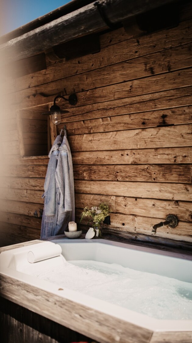 Almdorf BERGHERZ - Chalets mit Outdoor-Whirlpool - traumhafte Lage direkt in den Bergen