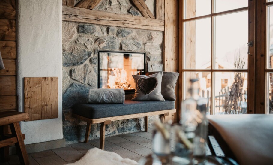 Bergchalet mit Kamin - eigener Sauna und Outdoor-Whirlpool - Chalet für 4 - 8 Personen zum Mieten in Österreich