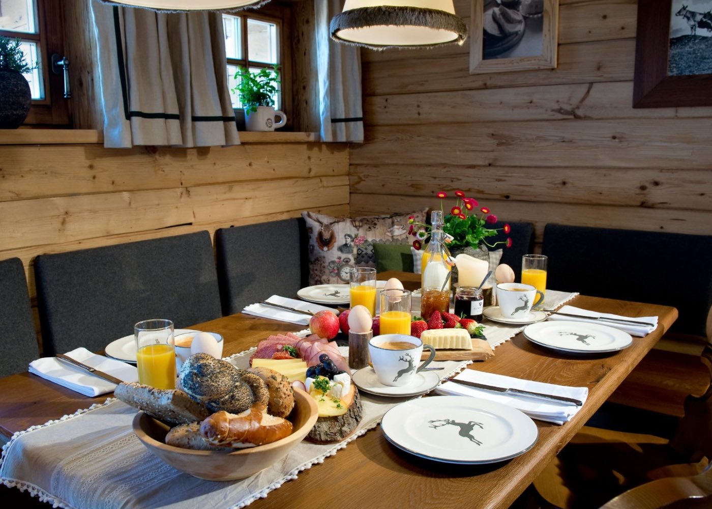 Luxus-Chalet in Österreich - Frühstück mit leckeren frischen Köstlichkeiten