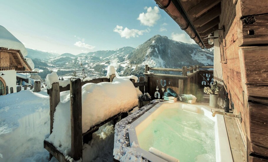 Whirlpool im Chaletdorf BERGHERZ in Österreich